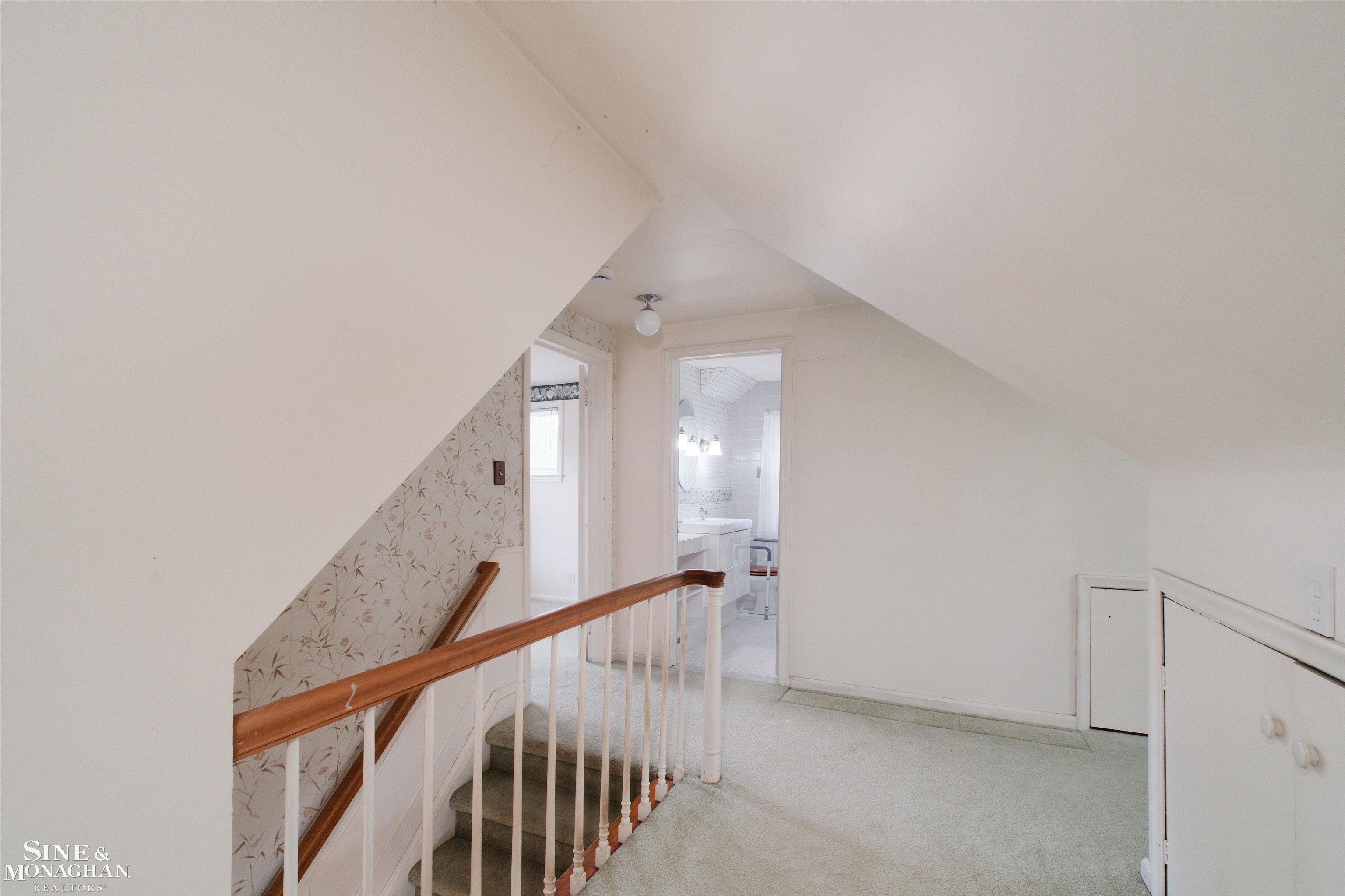 1726 Hawthorne Road Grosse Pointe Woods, MI 48236 - Photo 27 of 44