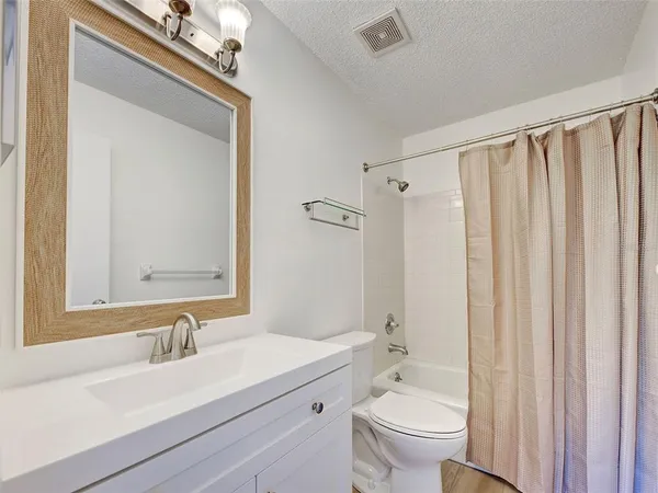 $185,000 | 7237 Cloister Drive, Unit 207, Sarasota, FL 34231