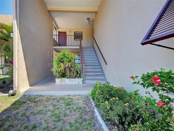 $185,000 | 7237 Cloister Drive, Unit 207, Sarasota, FL 34231