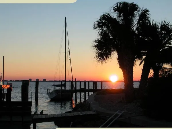 $185,000 | 7237 Cloister Drive, Unit 207, Sarasota, FL 34231