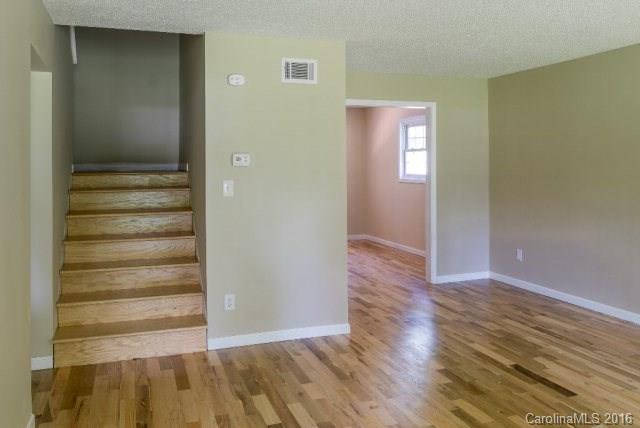 4190 Ford Hill Road Morganton, NC 28655 - Photo 5 of 23 Gallery Image 5