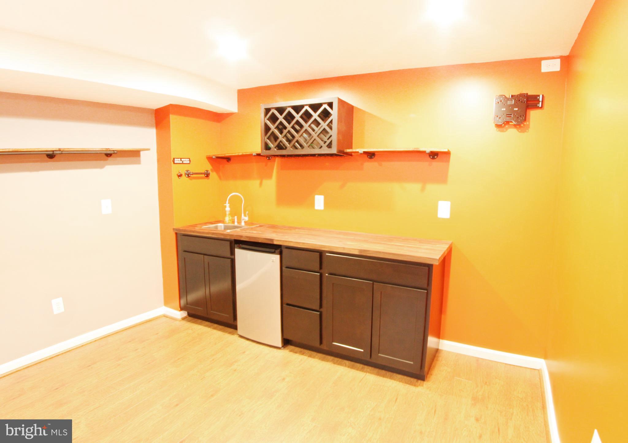 133 Myrtle Avenue Severn, MD 21144 - Photo 22 of 34 Wet bar in recreation room