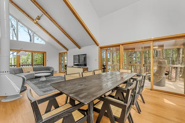 $1,499,995 | 10 Island View Drive, Traverse City, MI 49696