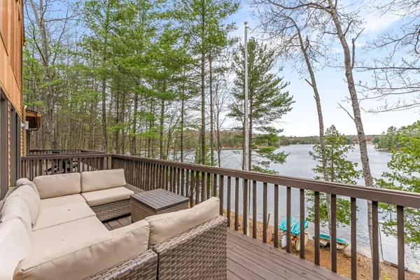$1,499,995 | 10 Island View Drive, Traverse City, MI 49696