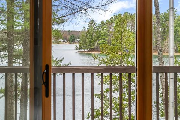 $1,499,995 | 10 Island View Drive, Traverse City, MI 49696