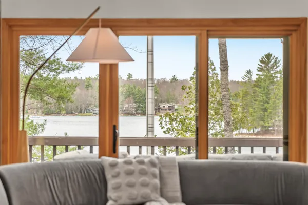 $1,499,995 | 10 Island View Drive, Traverse City, MI 49696