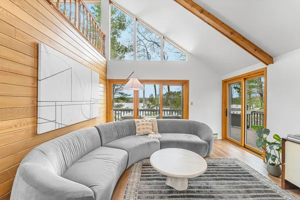 $1,499,995 | 10 Island View Drive, Traverse City, MI 49696