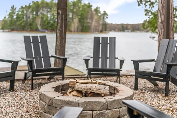 $1,499,995 | 10 Island View Drive, Traverse City, MI 49696