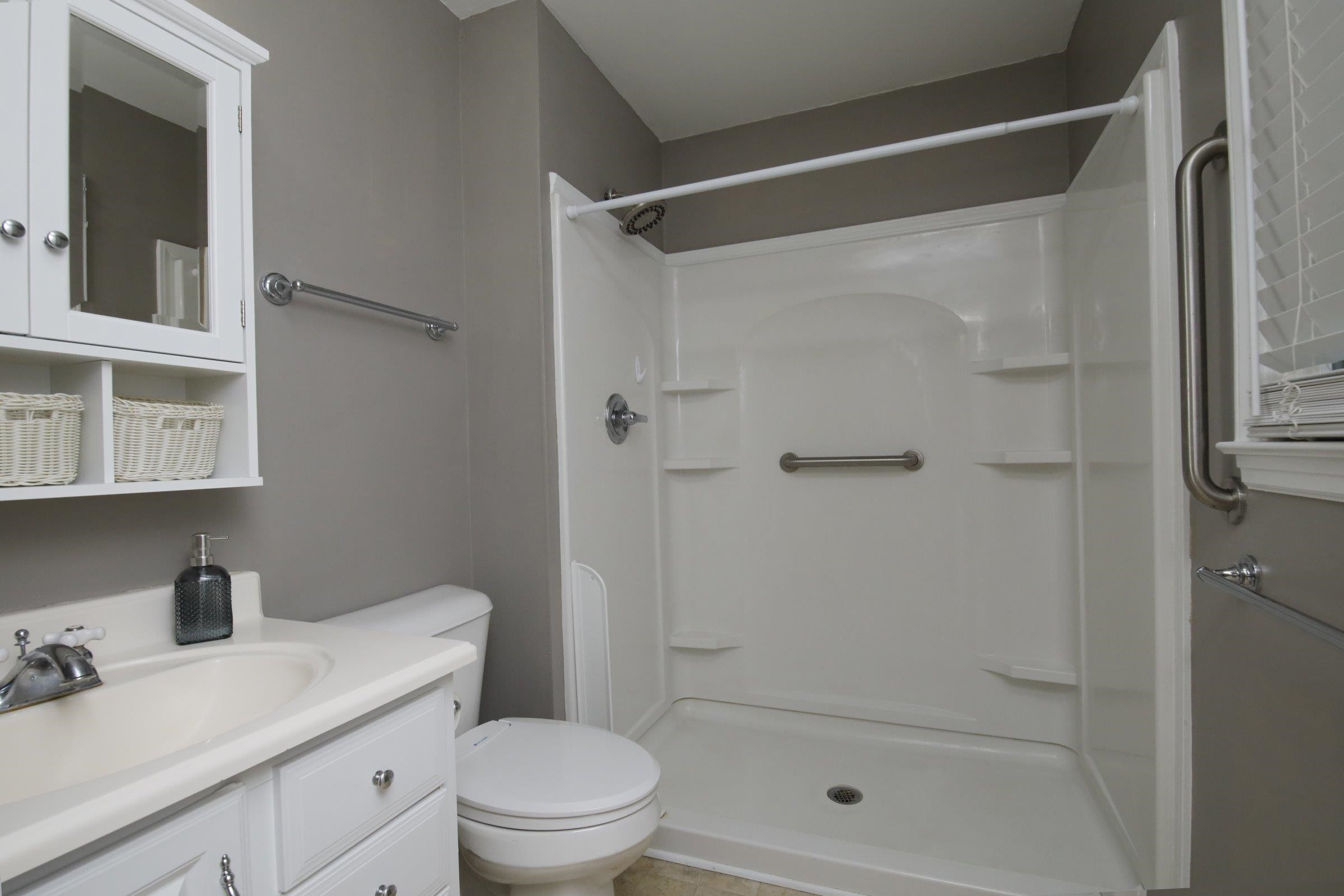 5515 Roslyn Road Durham, NC 27712 - Photo 18 of 38 Photo 18