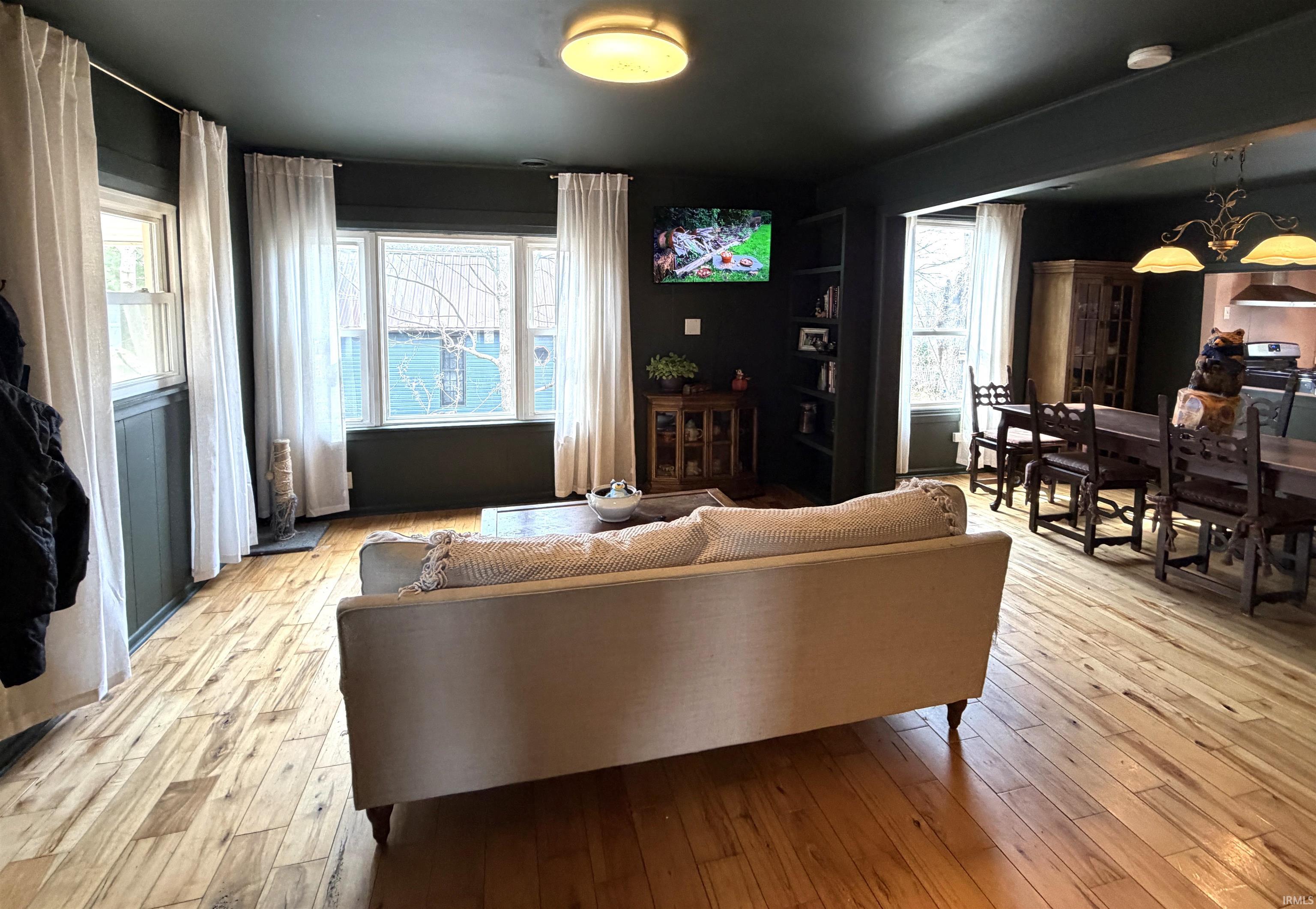 308 South Davisson Street Bloomington, IN 47403 - Photo 3 of 19