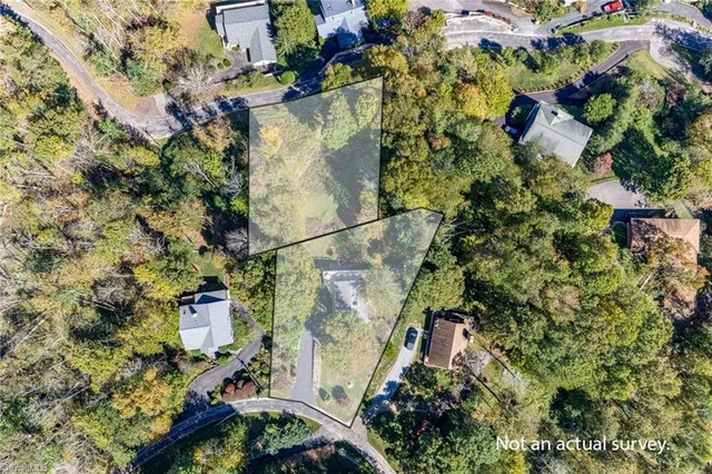 $579,900 | 924 Balsam Drive, Newland, NC 28657