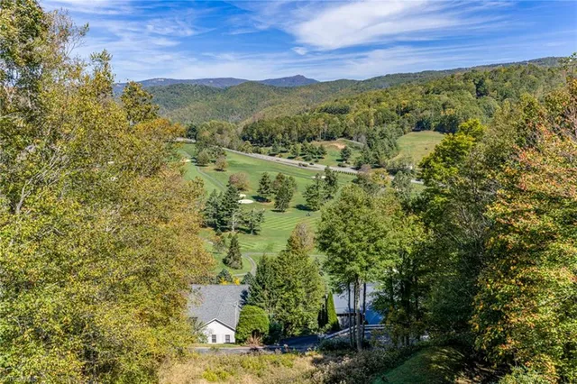 $579,900 | 924 Balsam Drive, Newland, NC 28657