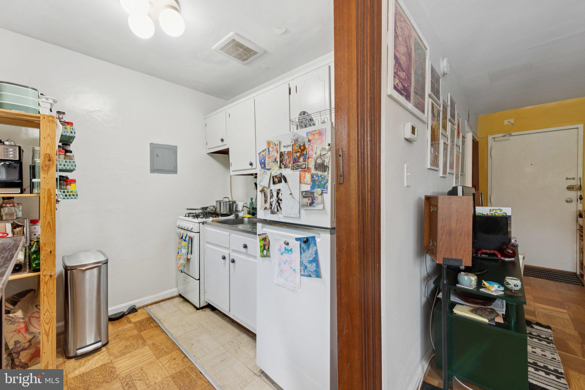 2710 Macomb Street Northwest, Unit 403 Washington, DC 20008 - Photo 12 of 30