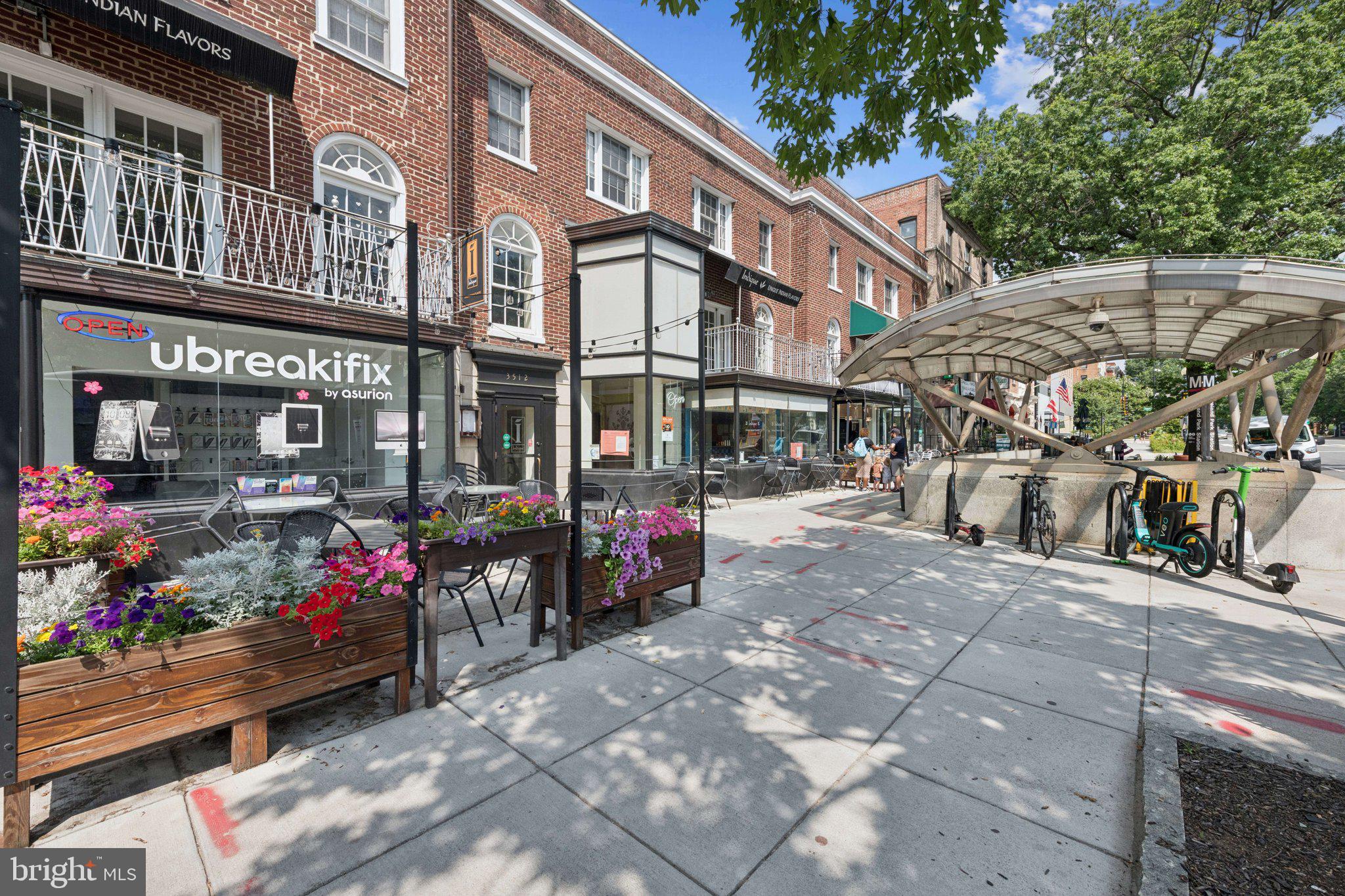 2710 Macomb Street Northwest, Unit 403 Washington, DC 20008 - Photo 25 of 30