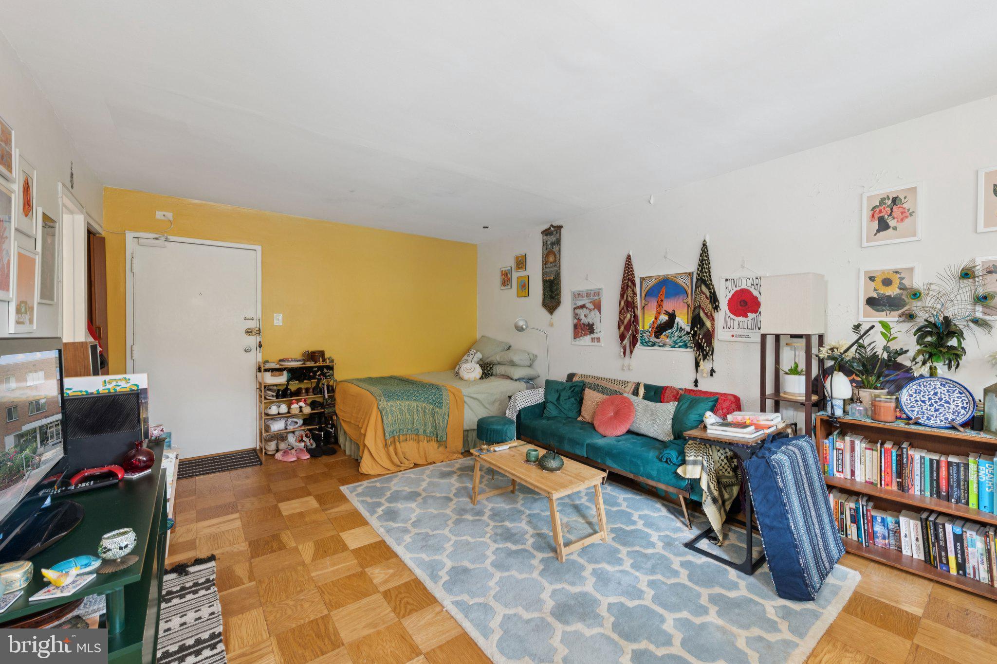 2710 Macomb Street Northwest, Unit 403 Washington, DC 20008 - Photo 5 of 30