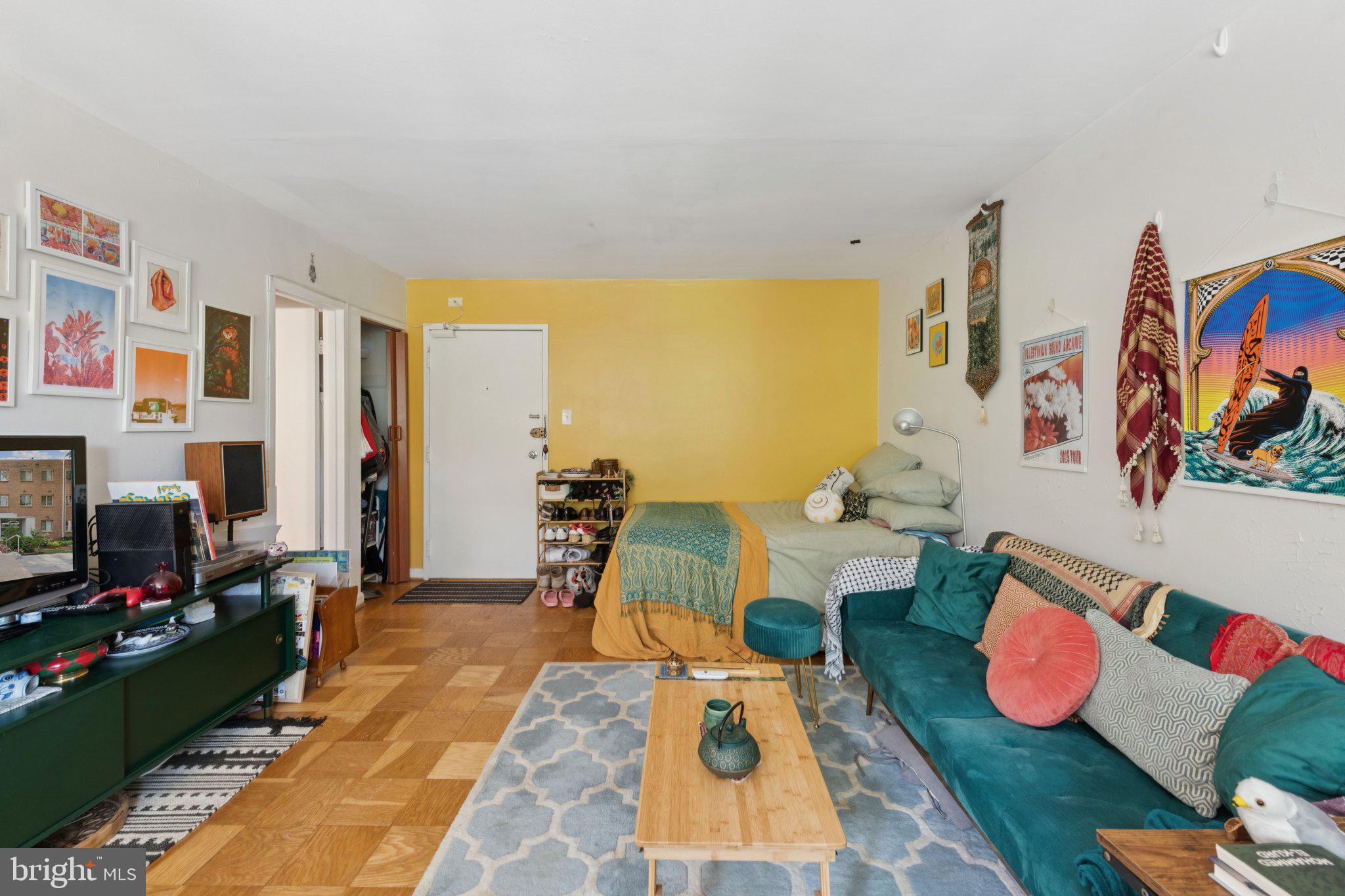 2710 Macomb Street Northwest, Unit 403 Washington, DC 20008 - Photo 9 of 30