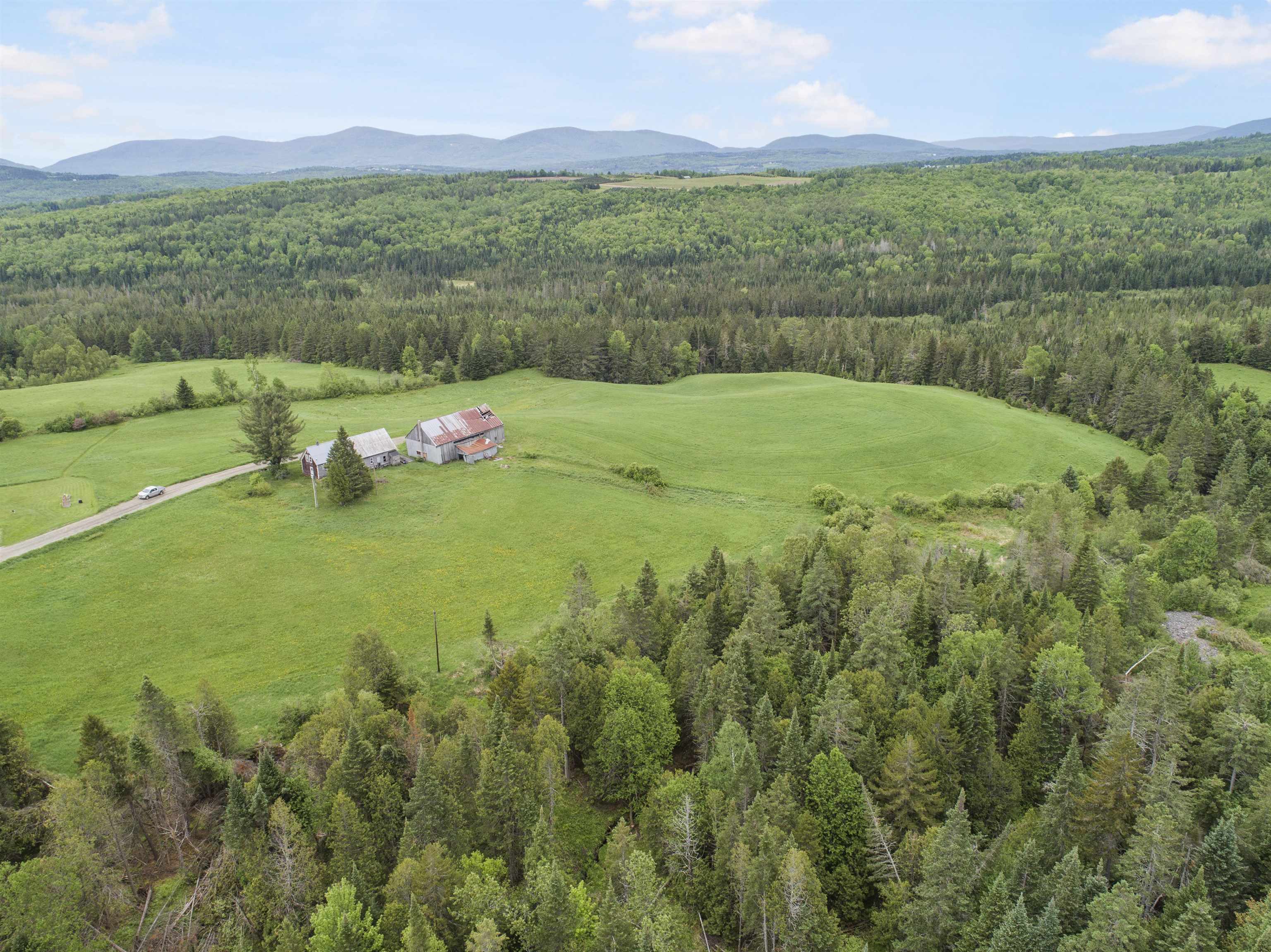 72 Hurlbert Place Colebrook, NH 03576 - Photo 6 of 31 Gallery Image 6
