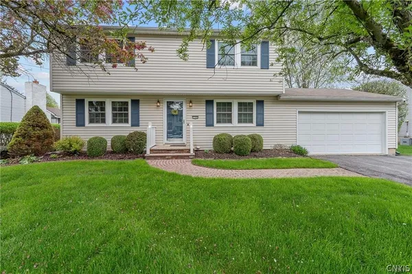 $319,900 | 7745 Whiffletree Lane, Clay, NY 13090