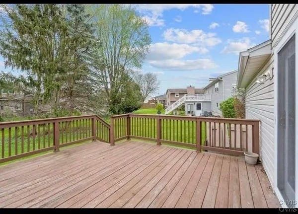 $319,900 | 7745 Whiffletree Lane, Clay, NY 13090