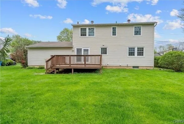 $319,900 | 7745 Whiffletree Lane, Clay, NY 13090