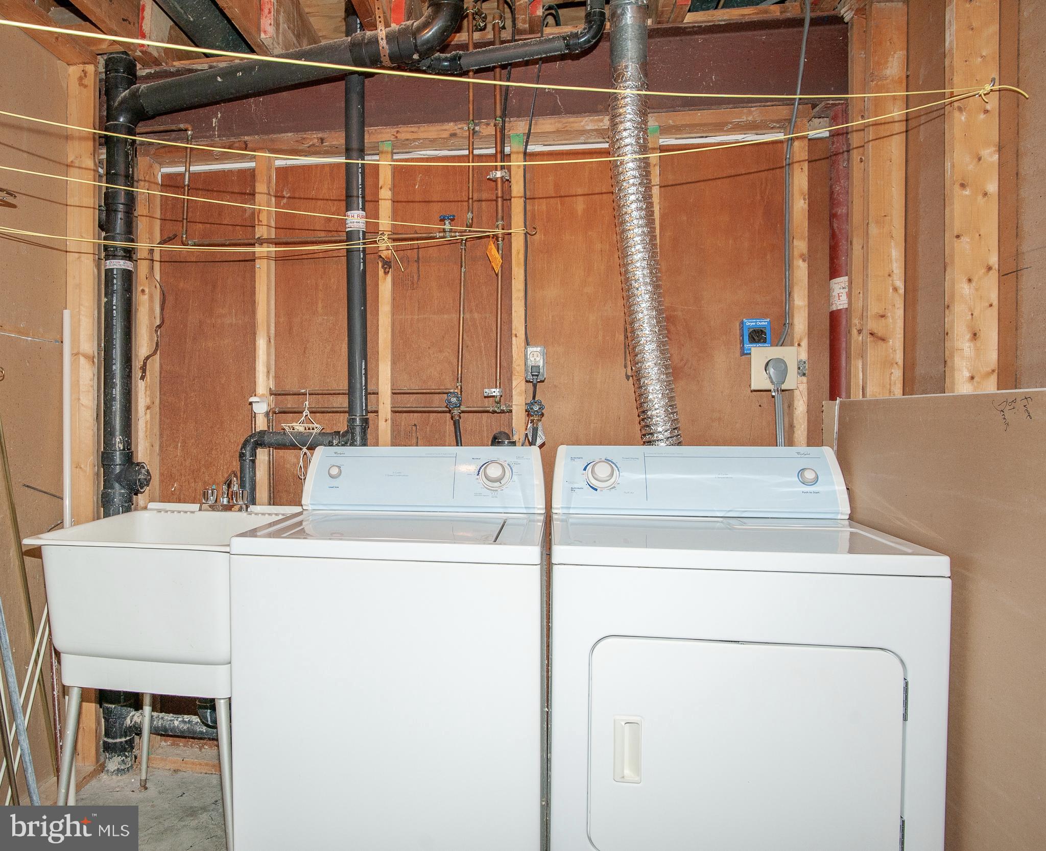 8002 Sleepy View Lane Springfield, VA 22153 - Photo 25 of 25 Laundry