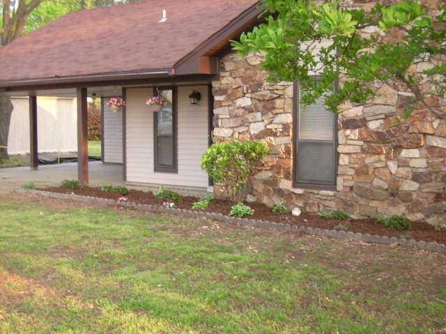 387 Shelton Road Collierville, TN 38017 - Photo 1 of 2