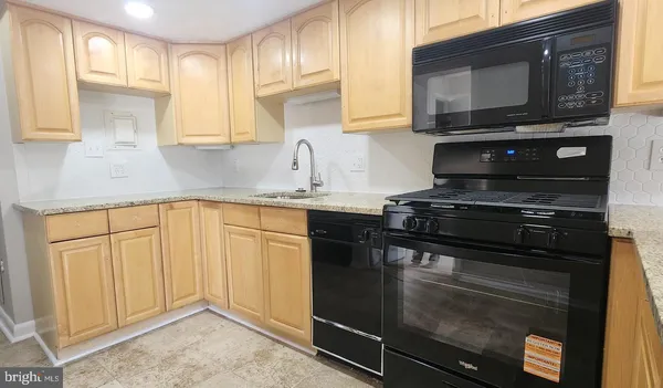 $200,000 | 12705 Dara Drive, Unit T3, Woodbridge, VA 22192