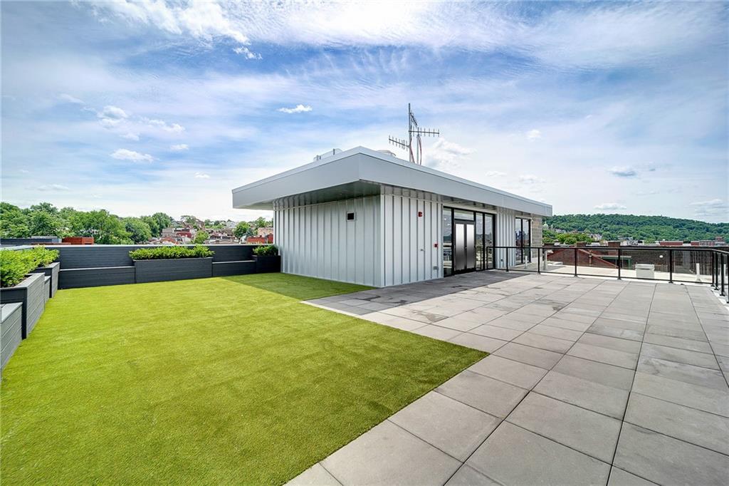 3725 Butler Street, Unit 406 Pittsburgh, PA 15201 - Photo 15 of 21 a view of outdoor space yard and garage