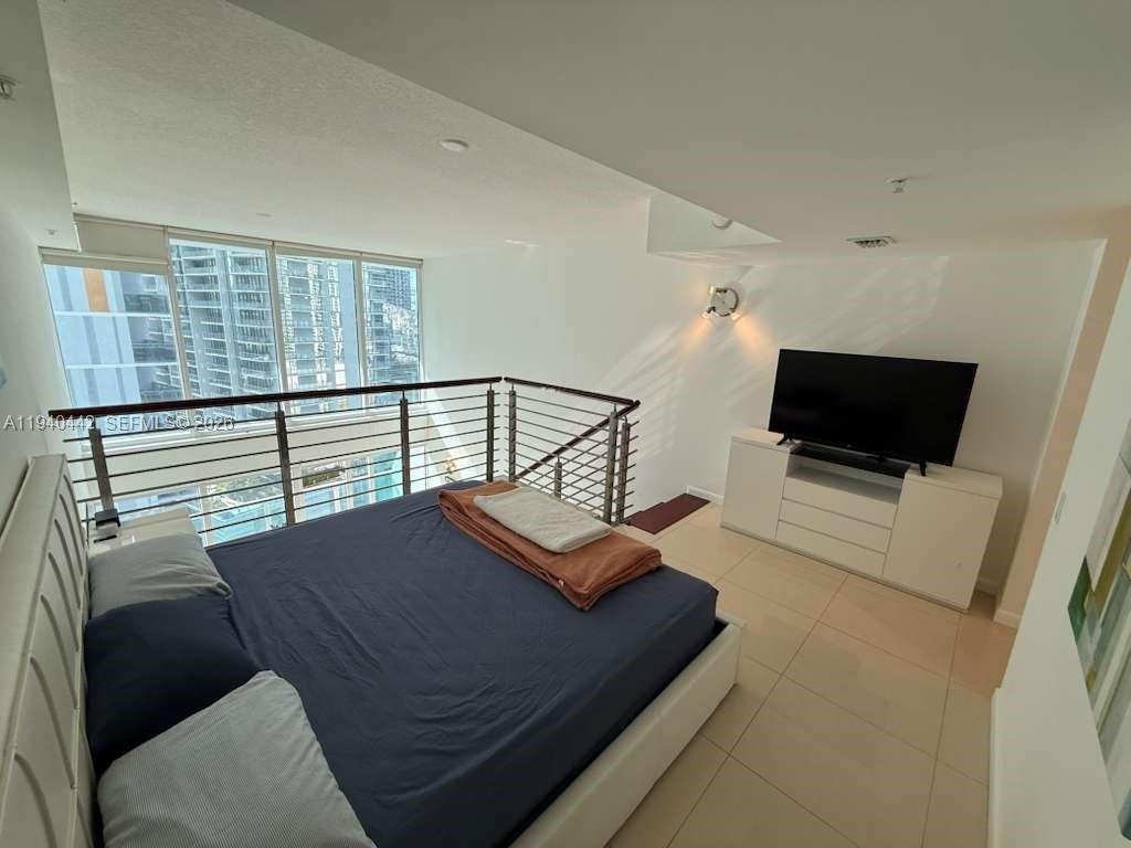 41 Southeast 5th Street, Unit 1314 Miami, FL 33131 - Photo 14 of 24