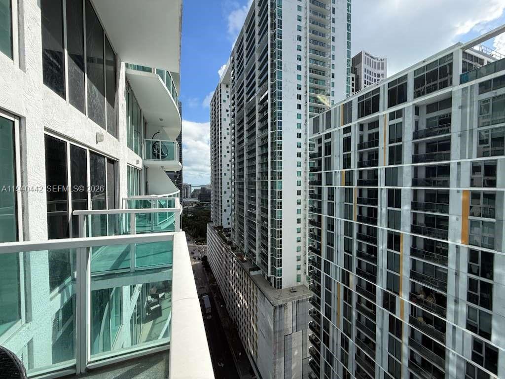 41 Southeast 5th Street, Unit 1314 Miami, FL 33131 - Photo 19 of 24