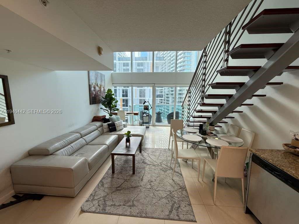 41 Southeast 5th Street, Unit 1314 Miami, FL 33131 - Photo 3 of 24