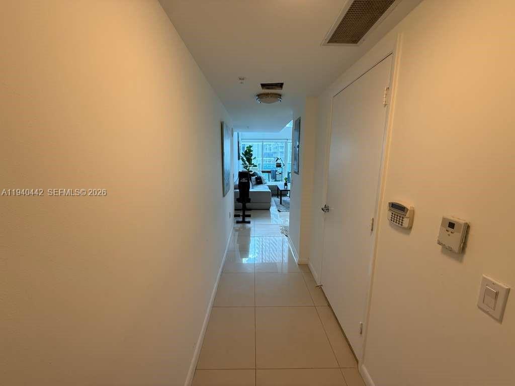 41 Southeast 5th Street, Unit 1314 Miami, FL 33131 - Photo 9 of 24