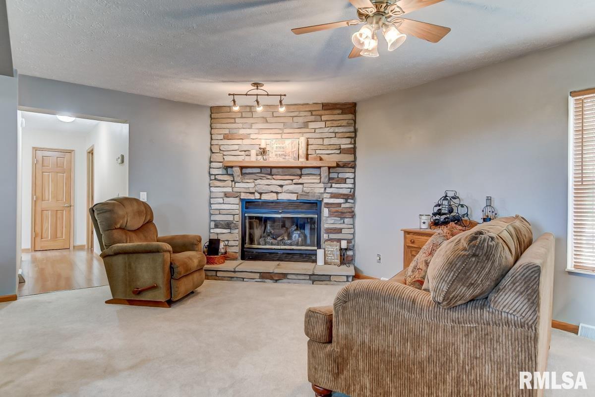 4204 Tuxhorn Road Springfield, IL 62712 - Photo 7 of 43 Gallery Image 7