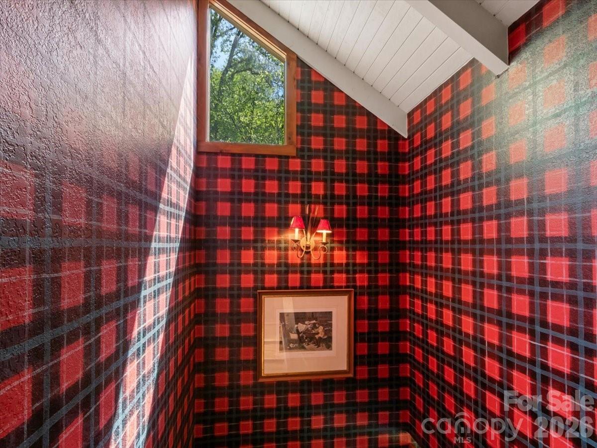 121 Ivy Ridge Road Burnsville, NC 28714 - Photo 30 of 48 a picture of a building