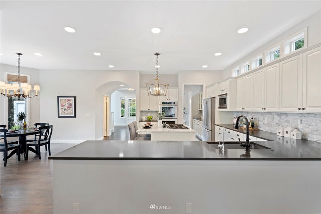 $2,460,000 | 129 246th Way Southeast, Sammamish, WA 98074