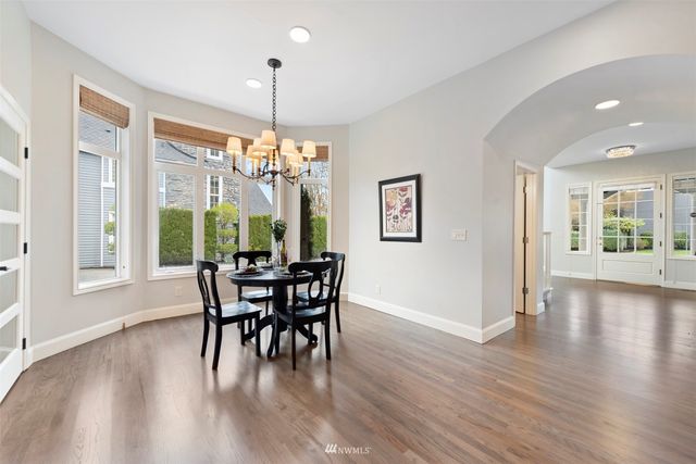 $2,460,000 | 129 246th Way Southeast, Sammamish, WA 98074