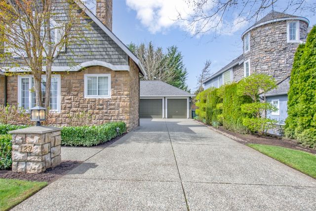 $2,460,000 | 129 246th Way Southeast, Sammamish, WA 98074