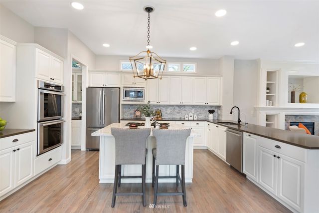 $2,460,000 | 129 246th Way Southeast, Sammamish, WA 98074