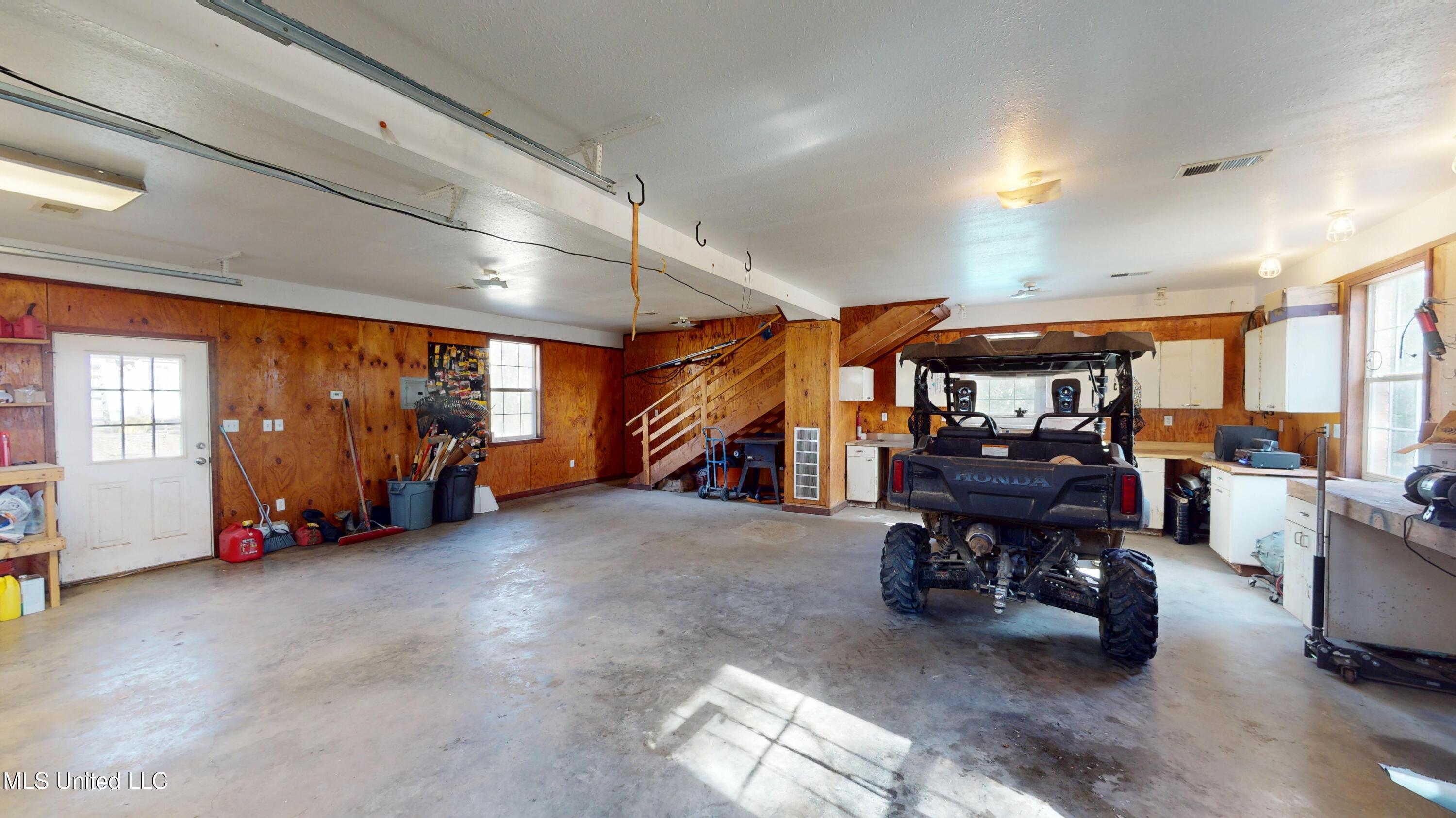 1200 Craft Road Olive Branch, MS 38654 - Photo 9 of 36 1200-Craft-Rd-12162025_133235