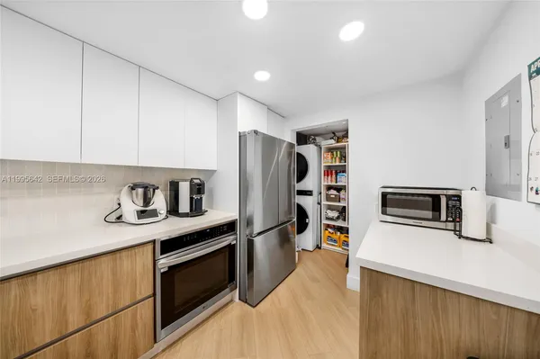 $6,900 | 701 Brickell Key Boulevard, Unit 1112, Miami, FL 33131