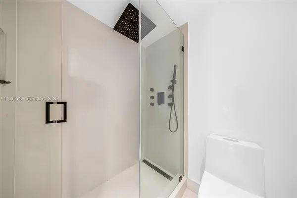 $6,900 | 701 Brickell Key Boulevard, Unit 1112, Miami, FL 33131