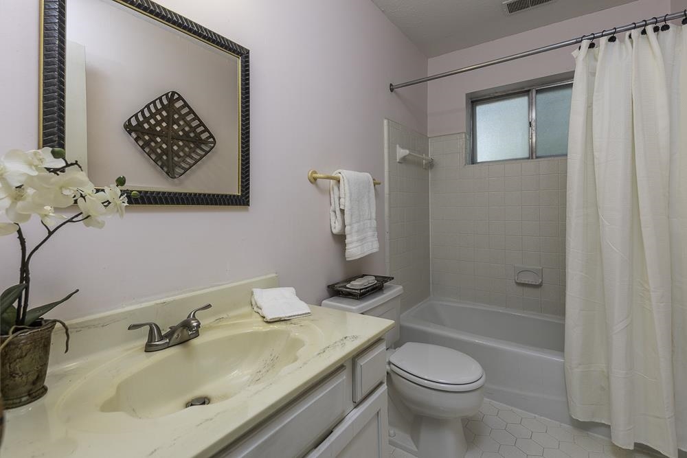 2112 Allenby Road Germantown, TN 38139 - Photo 28 of 40 Gallery Image 28