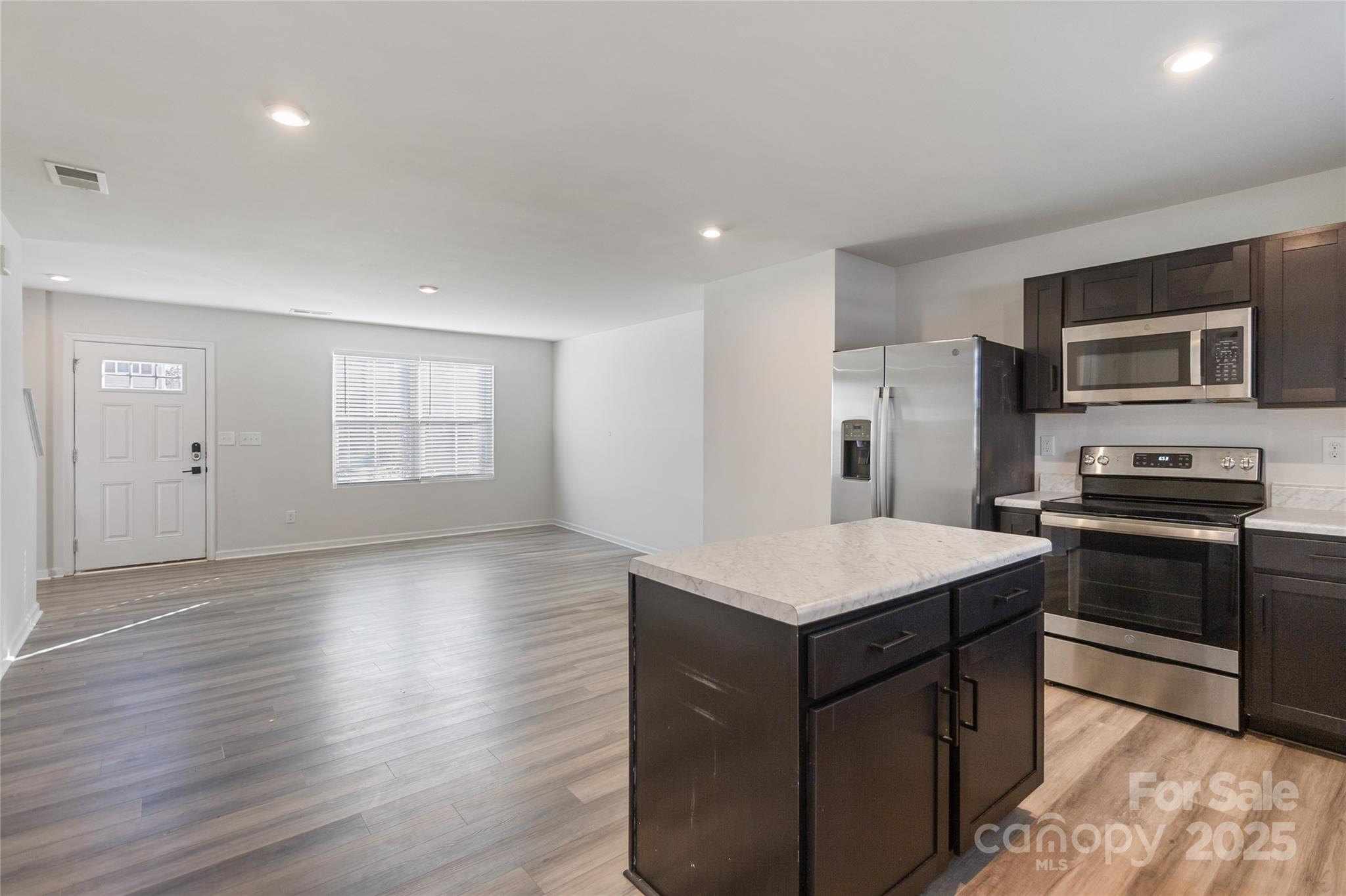 5117 Tinker Field Road Charlotte, NC 28215 - Photo 11 of 34