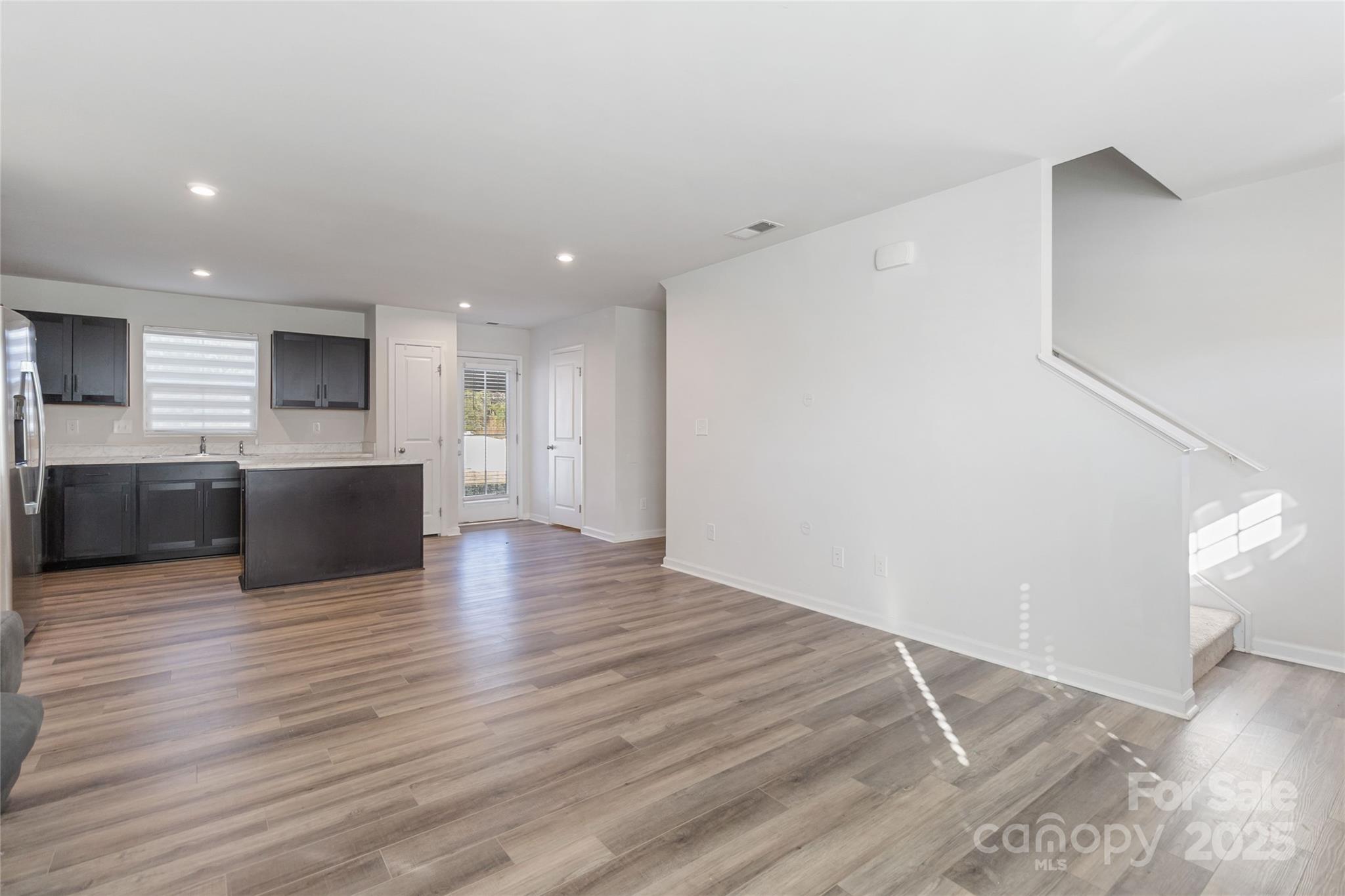 5117 Tinker Field Road Charlotte, NC 28215 - Photo 8 of 34