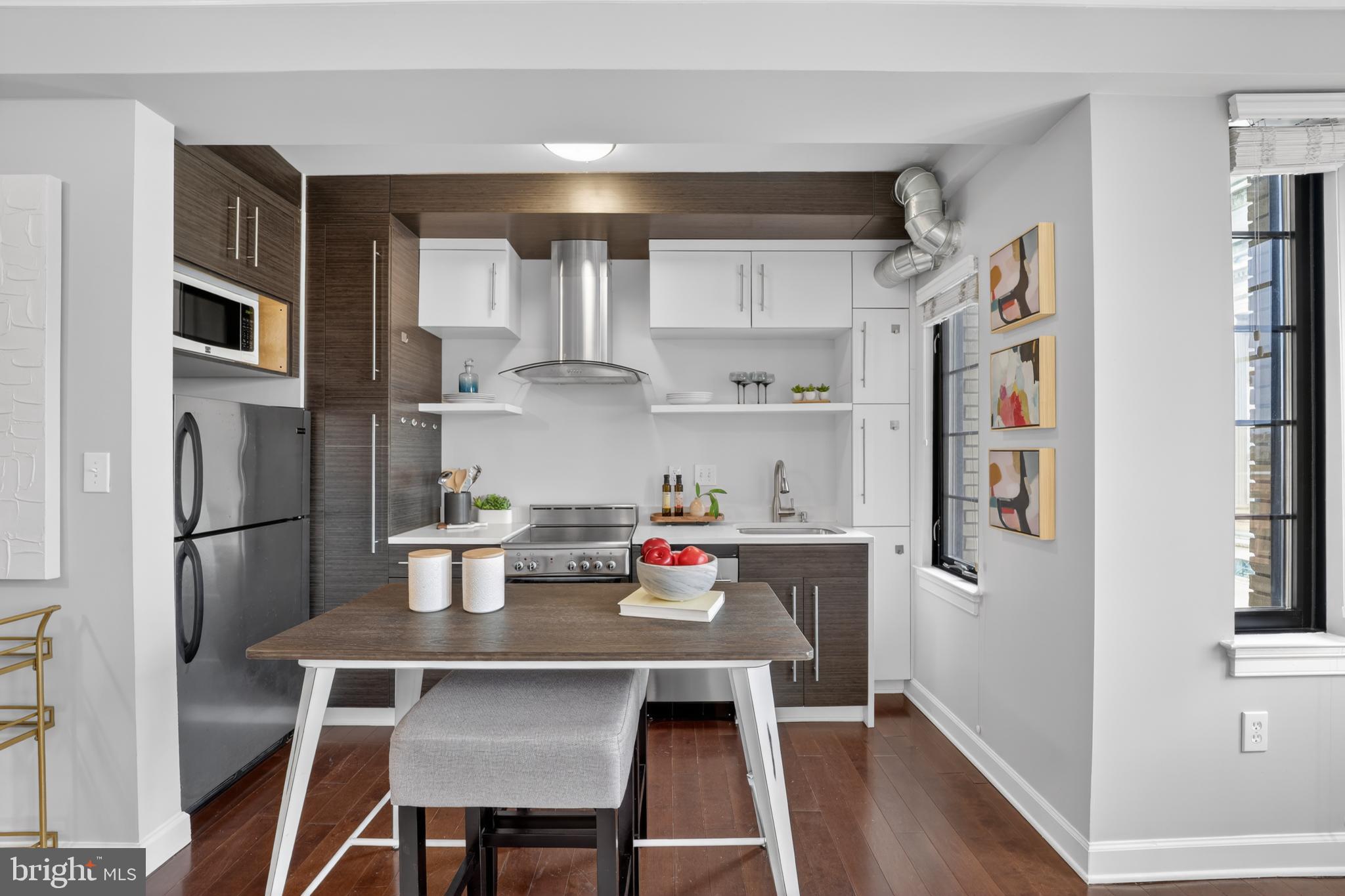 1701 16th Street Northwest, Unit 627 Washington, DC 20009 - Photo 10 of 29 Modern European-style kitchen
