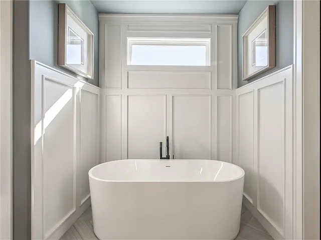 $1,195,220 | 21615 West 80th Terrace, Shawnee, KS 66218