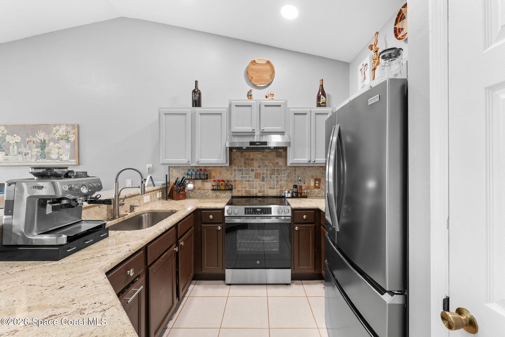 2003 Cato Court, Unit F8 Indialantic, FL 32903 - Photo 11 of 41 All New Stainless Steel