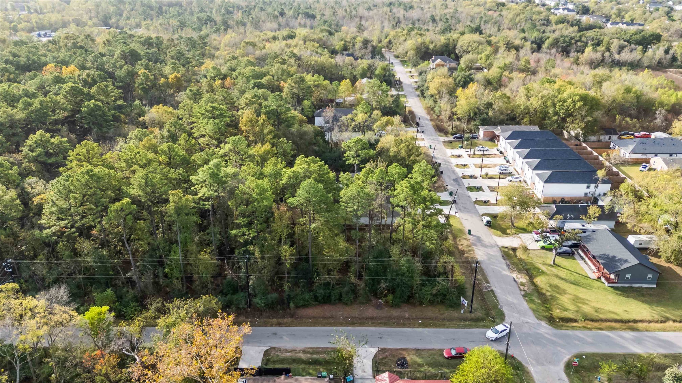 6030 Wedgefield Street Houston, TX 77028 - Photo 6 of 8 a view of outdoor space yard and green space