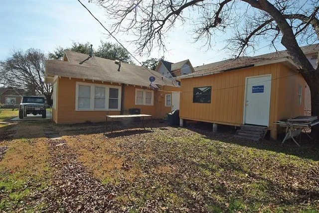 $3,400 | 5423 Bonita Avenue, Dallas, TX 75206