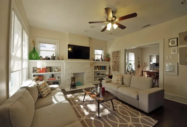 $3,400 | 5423 Bonita Avenue, Dallas, TX 75206